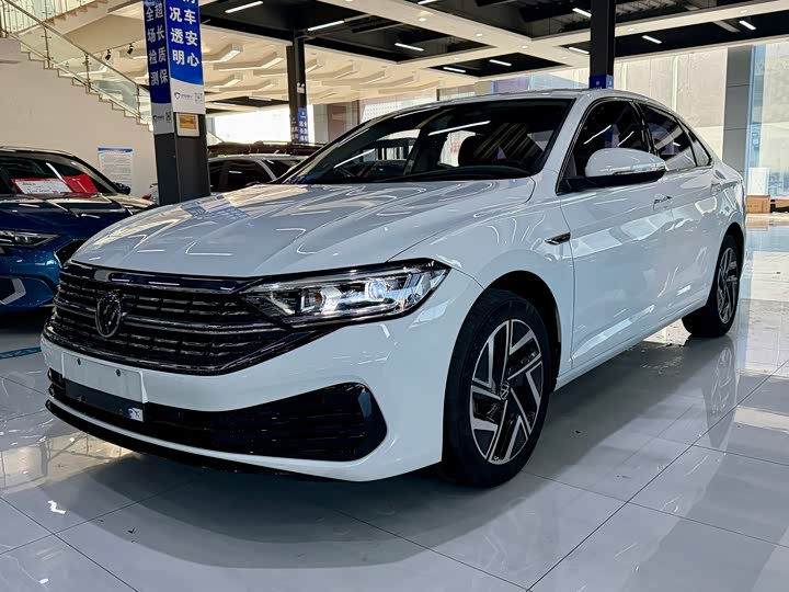 Фото 1 - Volkswagen Sagitar L