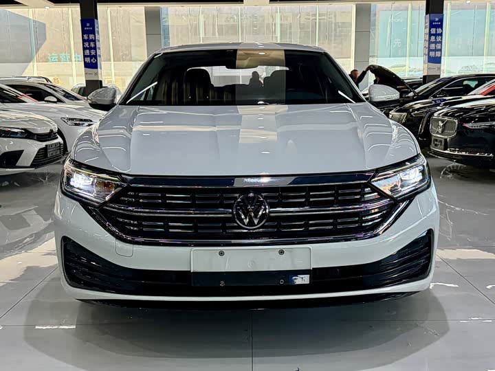 Фото 2 - Volkswagen Sagitar L