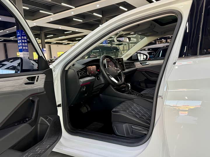 Фото 4 - Volkswagen Sagitar L