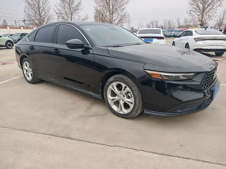 Фото 3 - Honda Accord