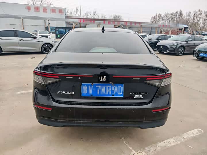 Фото 5 - Honda Accord