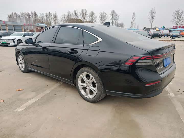 Фото 6 - Honda Accord