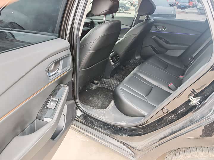 Фото 8 - Honda Accord