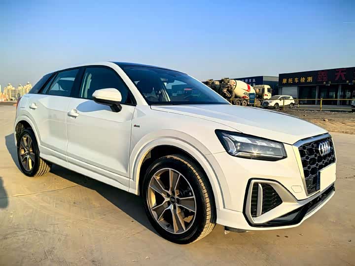 Фото 3 - Audi Q2L
