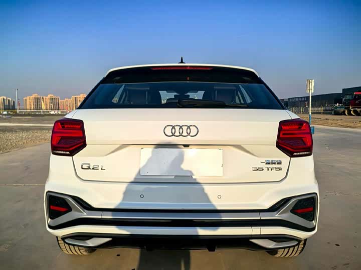 Фото 5 - Audi Q2L
