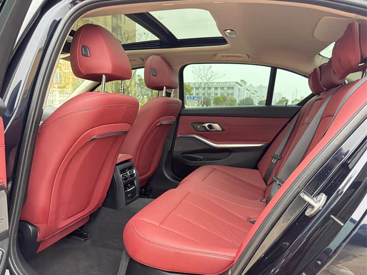 Фото 8 - BMW 3 Series