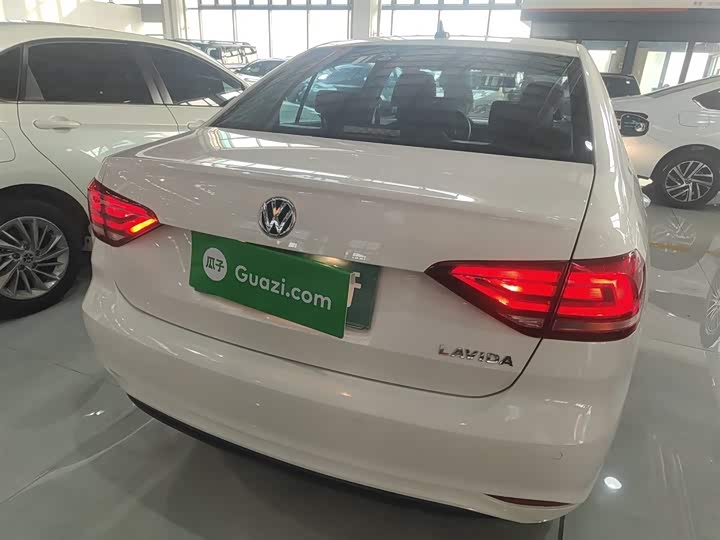 Фото 6 - Volkswagen Lavida