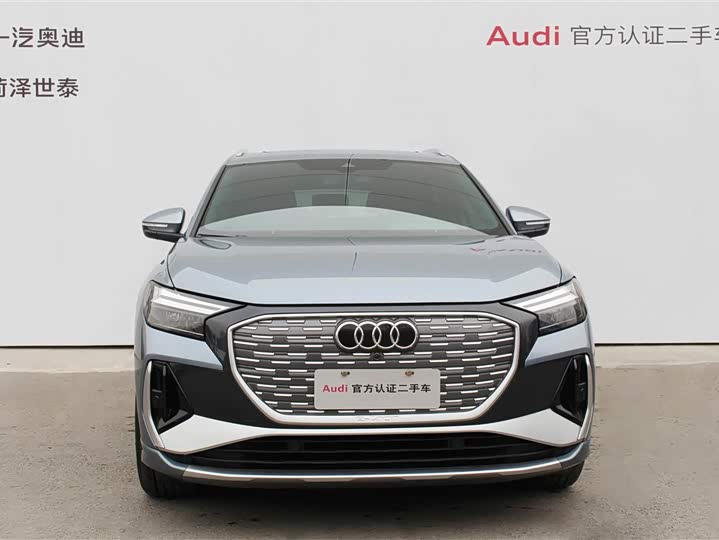 Фото 4 - Audi Q4 e-tron