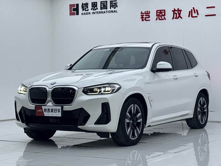 Фото 1 - BMW iX3