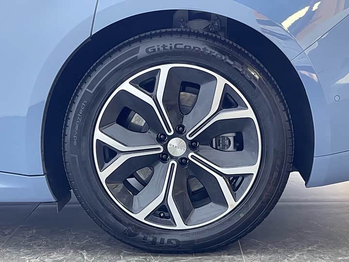 Фото 7 - Luxeed S7