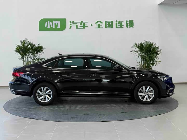 Фото 4 - Volkswagen Passat