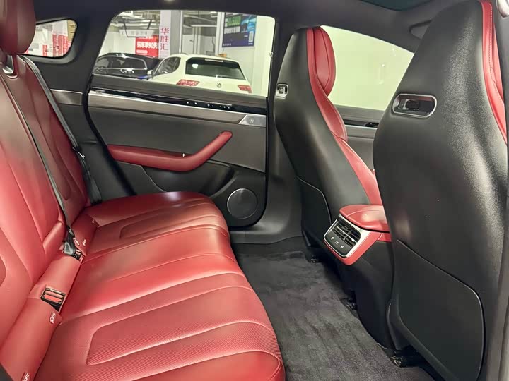 Фото 8 - Luxeed S7