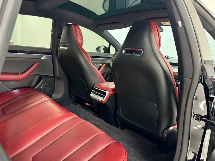 Фото 9 - Luxeed S7