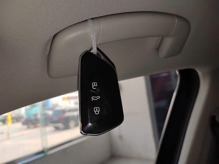 Фото 9 - Volkswagen Teramont Pro