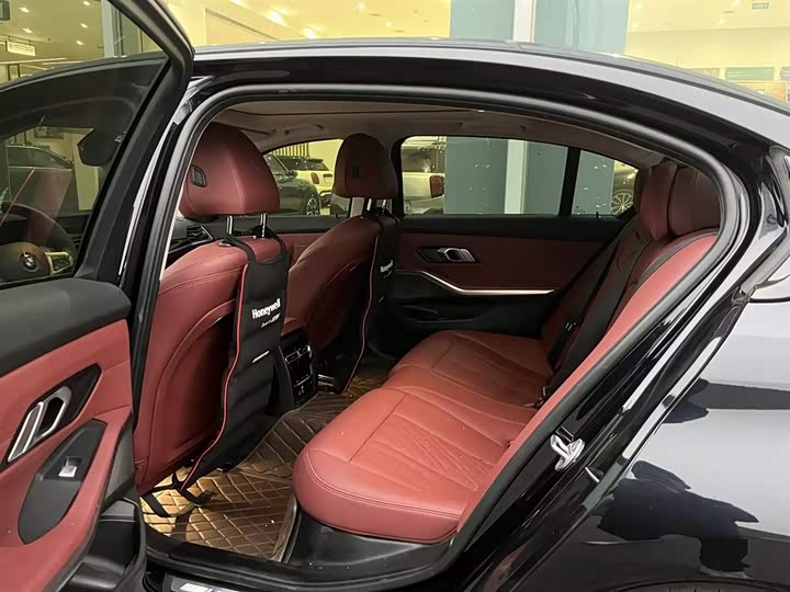 Фото 7 - BMW 3 Series