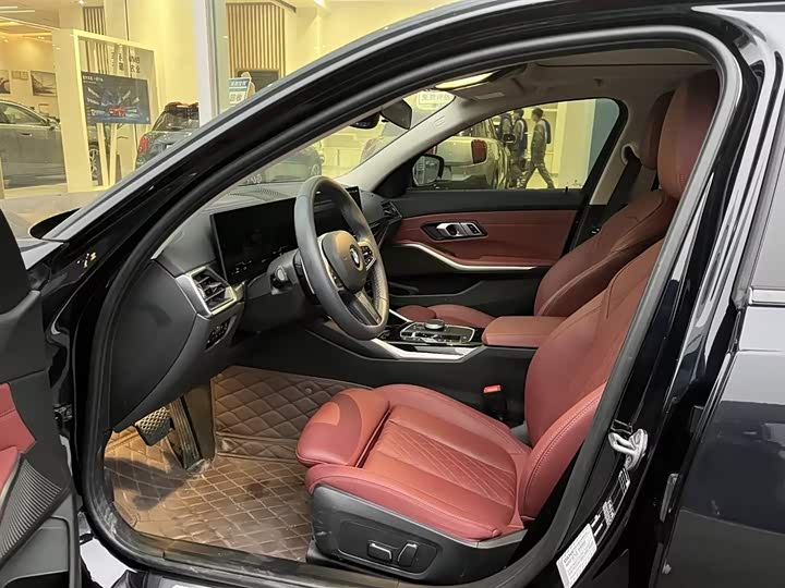 Фото 9 - BMW 3 Series