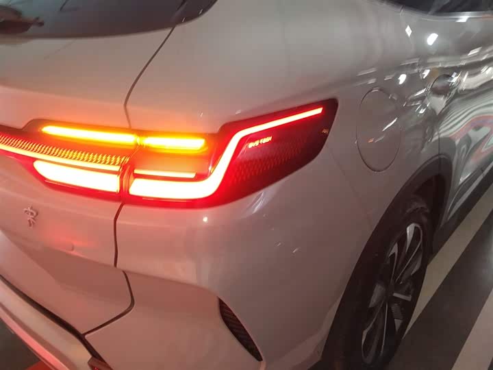 Фото 8 - BYD Song Plus Hybrid/EV