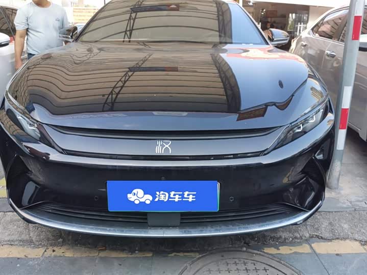 Фото 2 - BYD Han