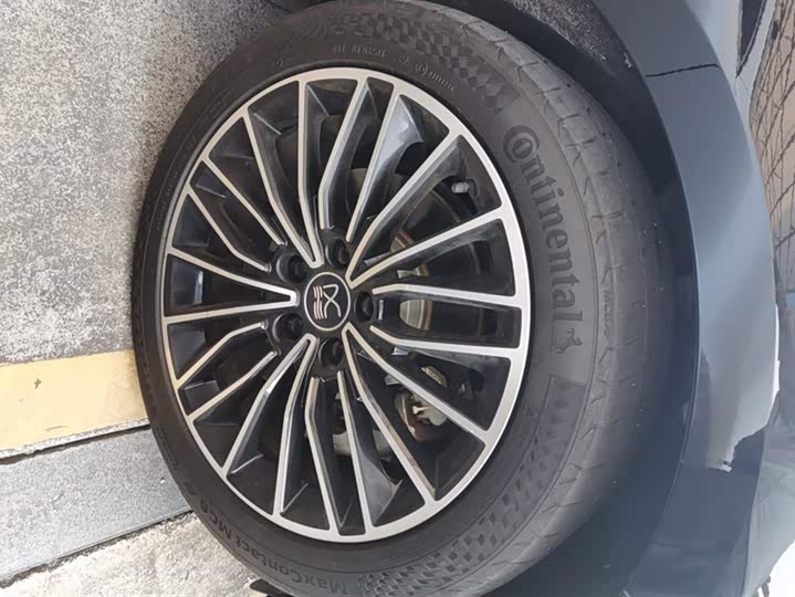 Фото 6 - BYD Han