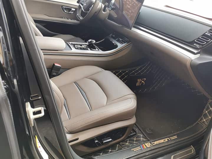 Фото 8 - BYD Han