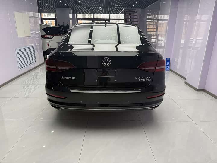 Фото 5 - Volkswagen Lavida
