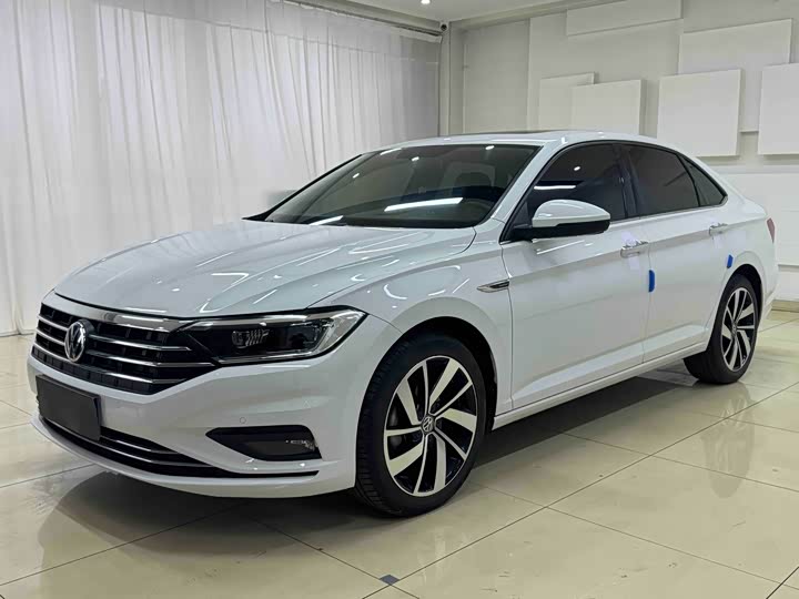 Фото 1 - Volkswagen Sagitar L