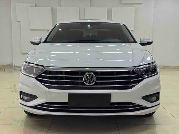 Фото 2 - Volkswagen Sagitar L