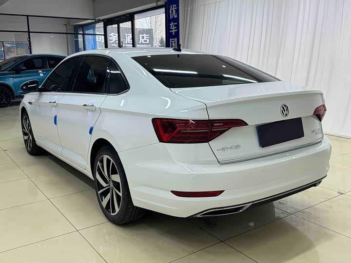 Фото 4 - Volkswagen Sagitar L