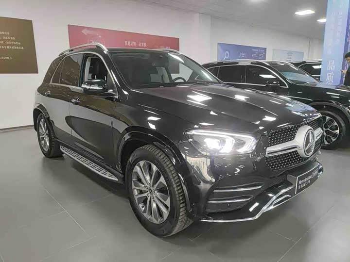 Фото 2 - Mercedes-Benz GLE-Class