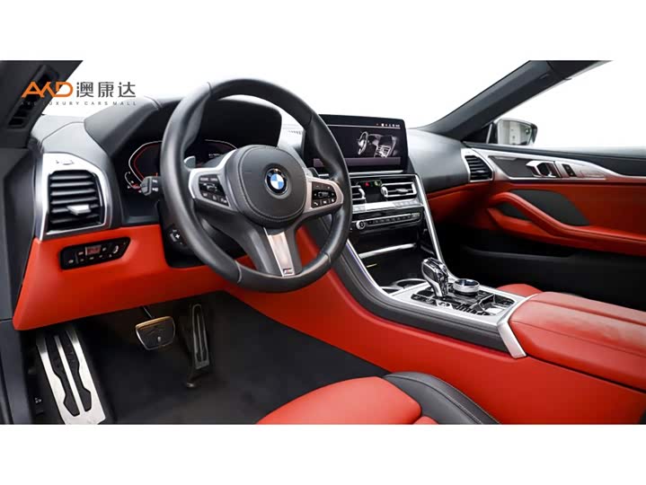 Фото 6 - BMW 8 Series