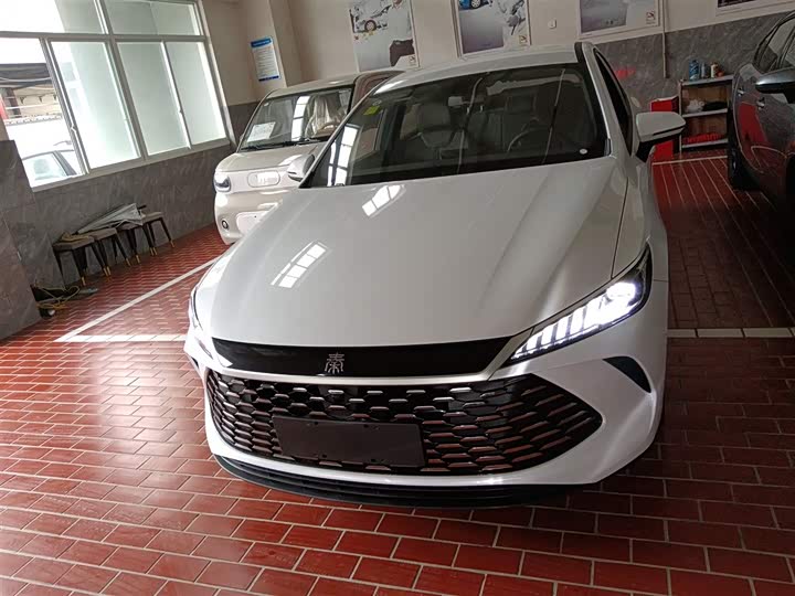 Фото 3 - BYD Qin Plus