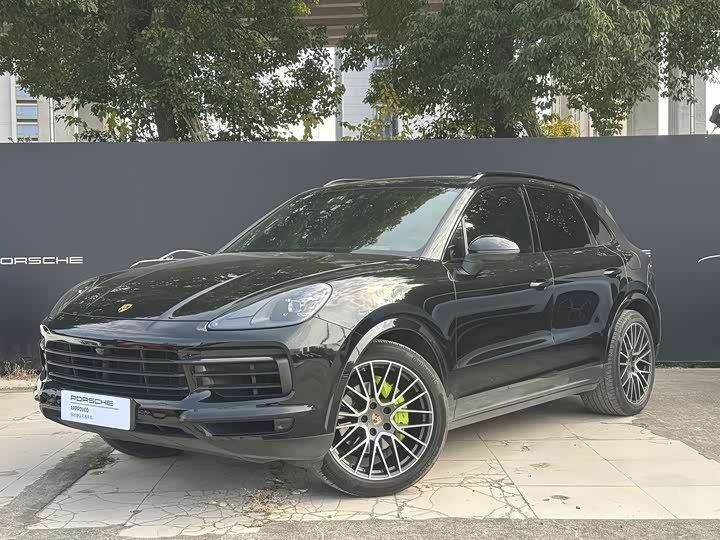 Фото 1 - Porsche Cayenne Hybrid