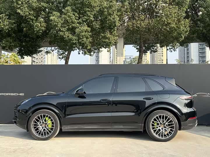 Фото 4 - Porsche Cayenne Hybrid