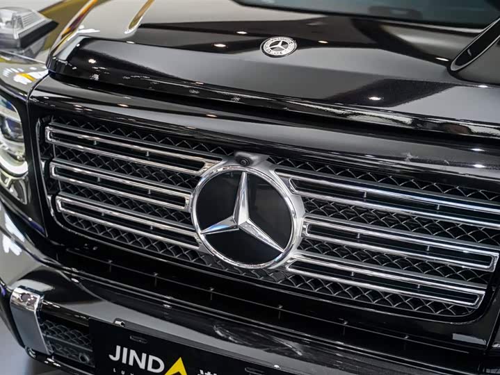 Фото 9 - Mercedes-Benz G-Class