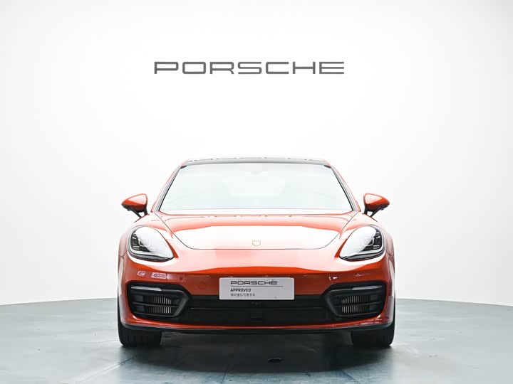 Фото 2 - Porsche Panamera