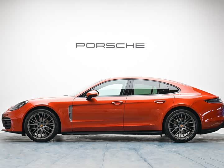 Фото 4 - Porsche Panamera