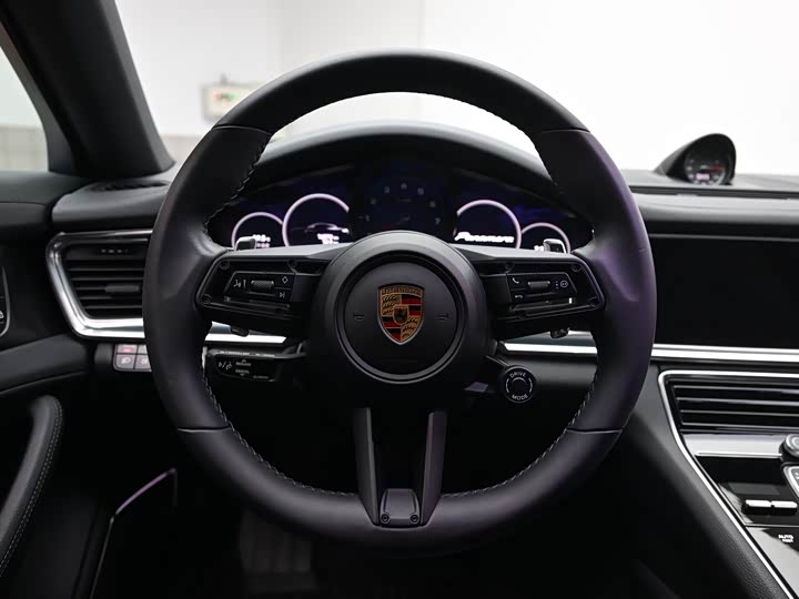 Фото 8 - Porsche Panamera