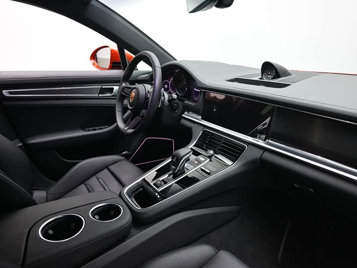 Фото 9 - Porsche Panamera