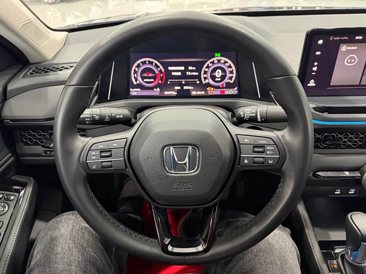 Фото 6 - Honda Accord