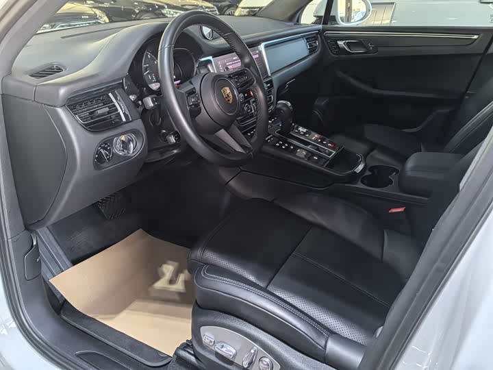 Фото 3 - Porsche Macan