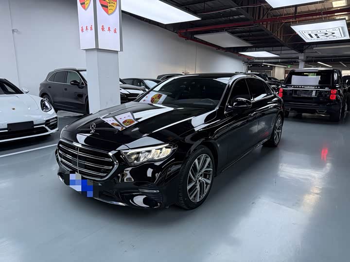 Фото 1 - Mercedes-Benz E-Class