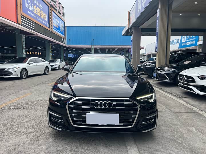 Фото 2 - Audi A6L