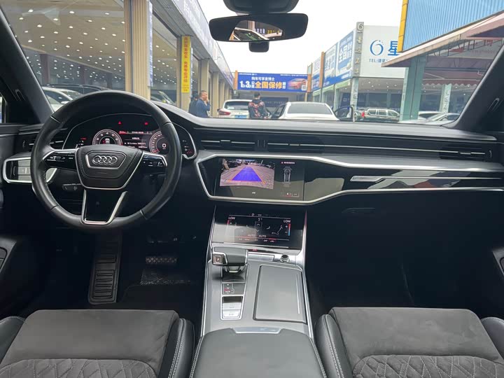 Фото 7 - Audi A6L