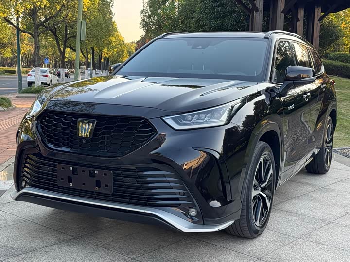 Фото 1 - Toyota Crown Kluger