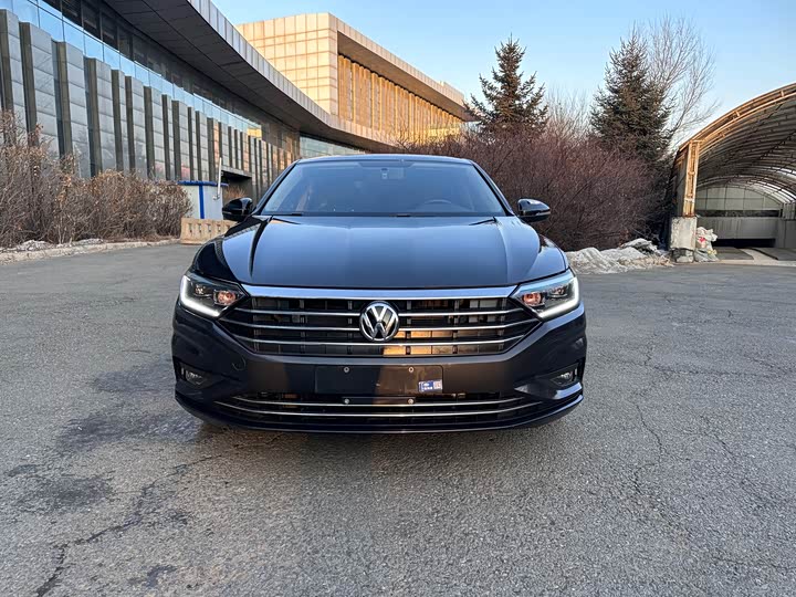 Фото 2 - Volkswagen Sagitar L