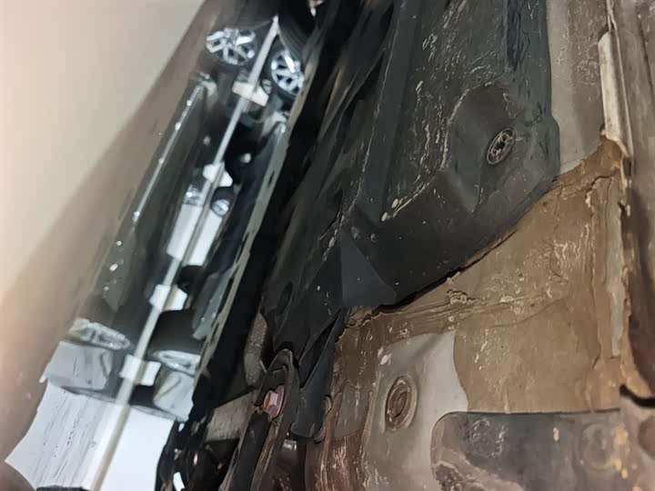 Фото 2 - Toyota C-HR