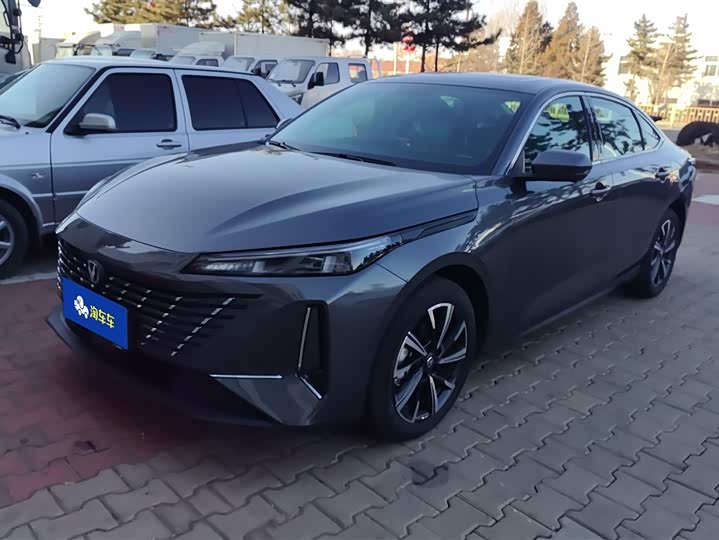 Фото 1 - Changan Eado Plus