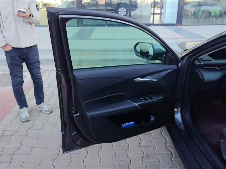 Фото 7 - Changan Eado Plus