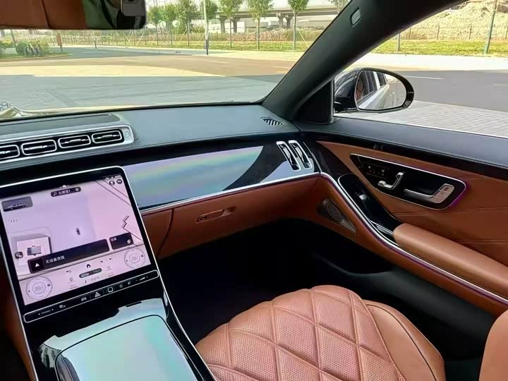 Фото 6 - Mercedes-Benz Maybach S-Class