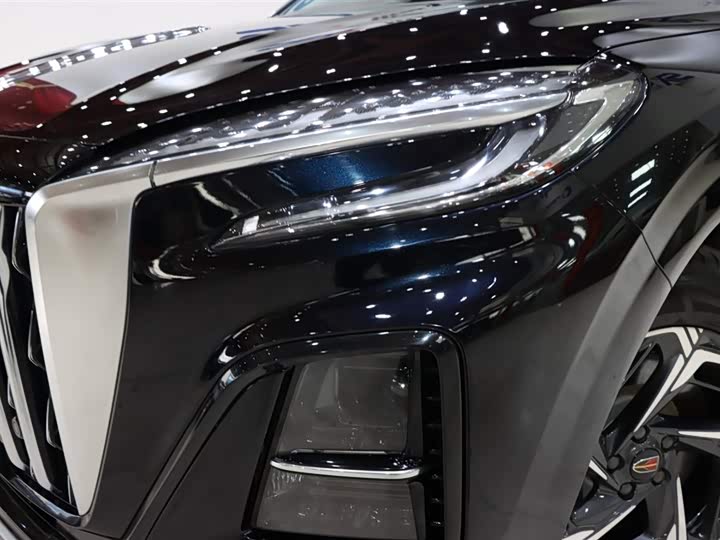 Фото 7 - Hongqi HS3